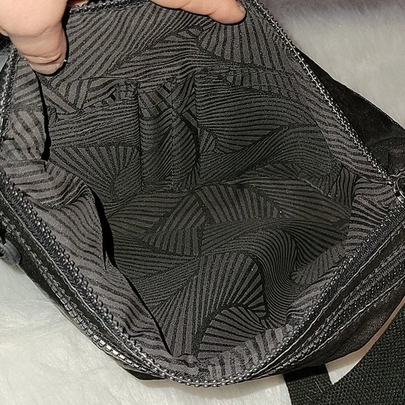 Kipling black nylon crossbody purse - Picture 7 of 8